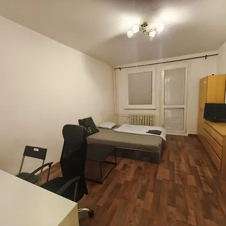 Double 17m2 With Shared Bathroom Accommodatie bij particulieren Bratislava